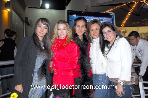 Deneb, Lily, Brenda, Marlenne y Margarita.