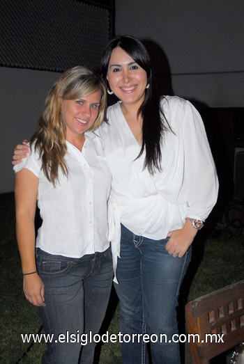 Cecy y Elisa.