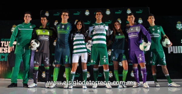 La nueva piel de los Guerreros presenta algunos cambios y un novedoso uniforme de visitante en color azul acero brillante, nunca visto antes en el futbol mexicano.