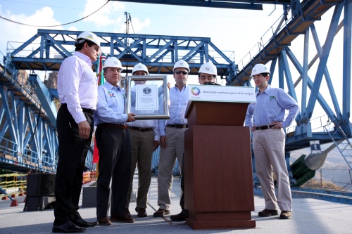 El presidente Felipe Calderón supervisó la obra del Puente Baluarte Bicentenario.