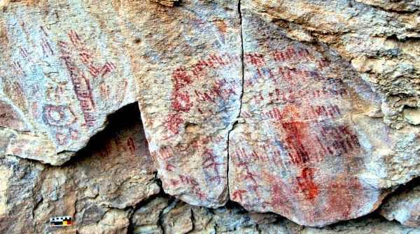 Investigadores del Instituto Nacional de Antropología e Historia (INAH) descubrieron en el noreste de Guanajuato más de tres mil motivos pictóricos rupestres, distribuidos en 40 sitios rocosos.