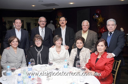 13012012 Marcos y Mónica, Enrique y Sara, Benjamín y Adriana, Jesús y Rosario.  Cena de fin de año  en grata velada de convivencia  Jorge y Angélica, Alejandro y Marilú, Ramón y Gaby, Fernando y Laura, Jesús y Alma.