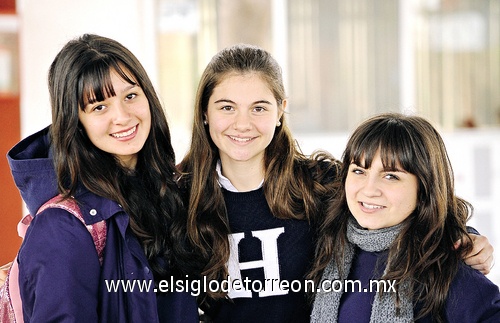 13012012 Jaqueline, Ana Luisa y Ana Cris.  Claudia, Fer y Ana Paula.  Marifer, Renata y Daniela.  Natalia, Valeria y Allison.  Marisela, Maite, Michelle y Ana María.  Isabella, Eloísa y Valeria.