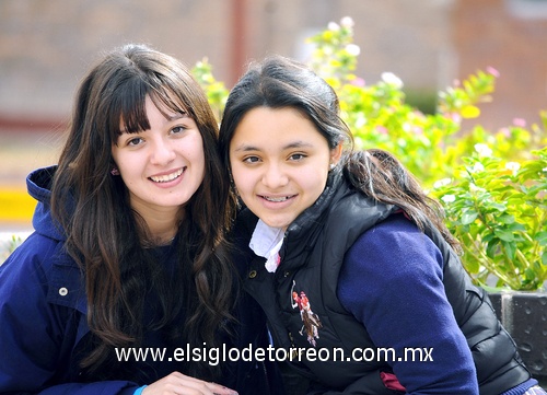 13012012 Julia y Susana.  Alma y Ana.  Claudia y Carolina.  Ana Lorena, Ruth, Gaby y Giovana.  Aranza, Maricarmen, Ana y Vera.  Natalia, Andrea, Paulina y Ana Sofía.