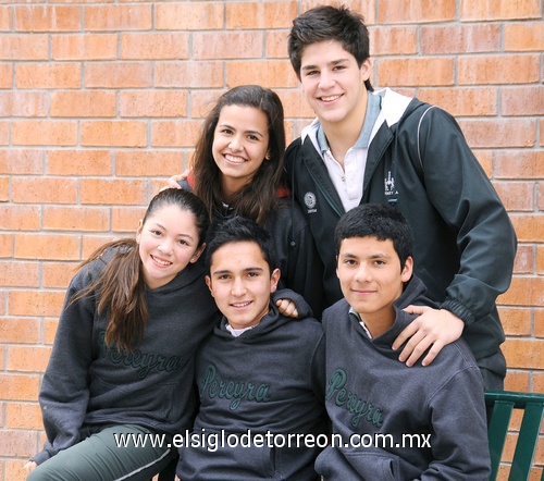 13012012 Ana Cecy, Hecíer, Regina, Diego y Alejandro.