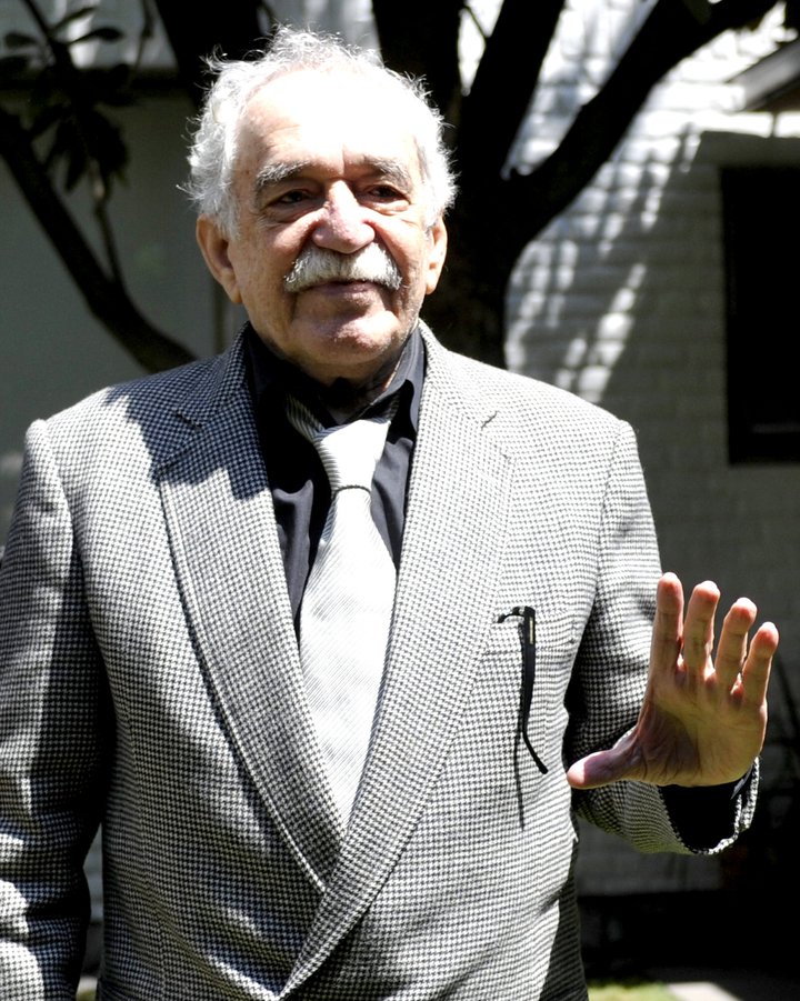 El Nobel de Literatura colombiano, Gabriel García Márquez, celebra su 85 aniversario en compañía de su familia en su residencia de la capital mexicana.