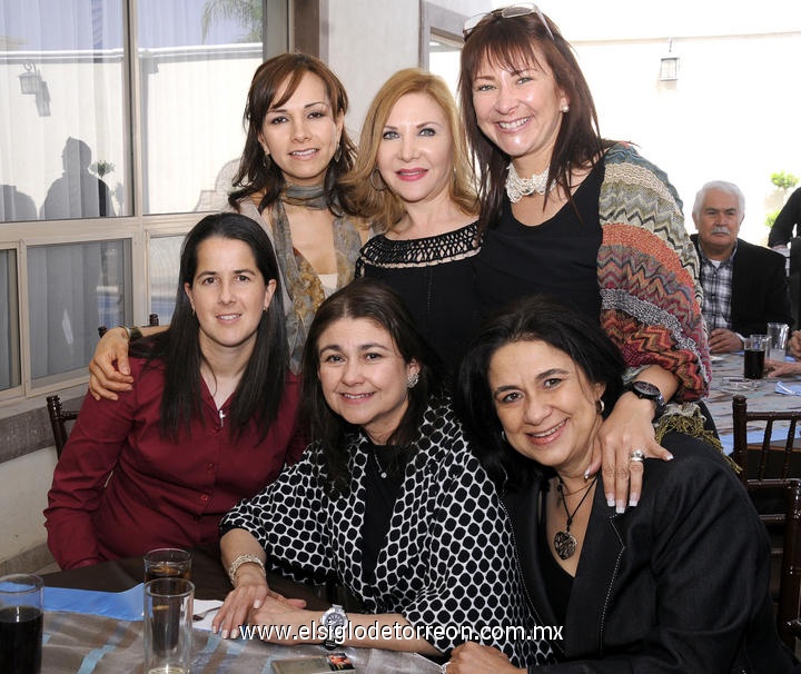 Brenda, Sandra, Sonia, Paty, Tere y Mirna.