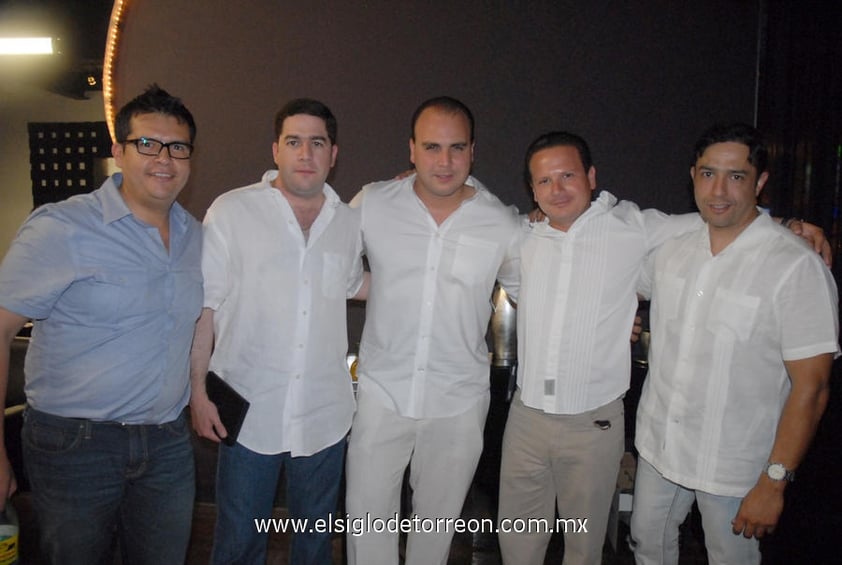 04052012 JUANCHO,  Mirthala, Lourdes y Luis Gerardo.