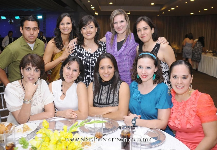 15052012 ESTEFI  Vargas, Sara Uribe, Jatziry Uribe, Arlene Portugal, Magda Delgado, Mary EnrÃ­quez, Lupita MÃ¡rquez, Dinora Norte y Julia Lanfort.