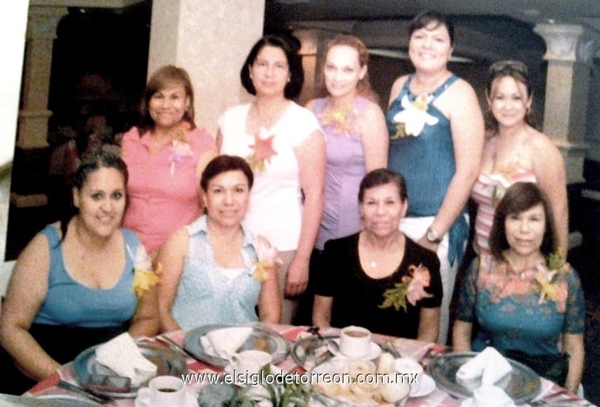 15052012 MAMÃ¡S Y MAESTRAS  acadÃ©micas de la SPAUJED en un bonito convivio con motivo del DÃ­a de las Madres.