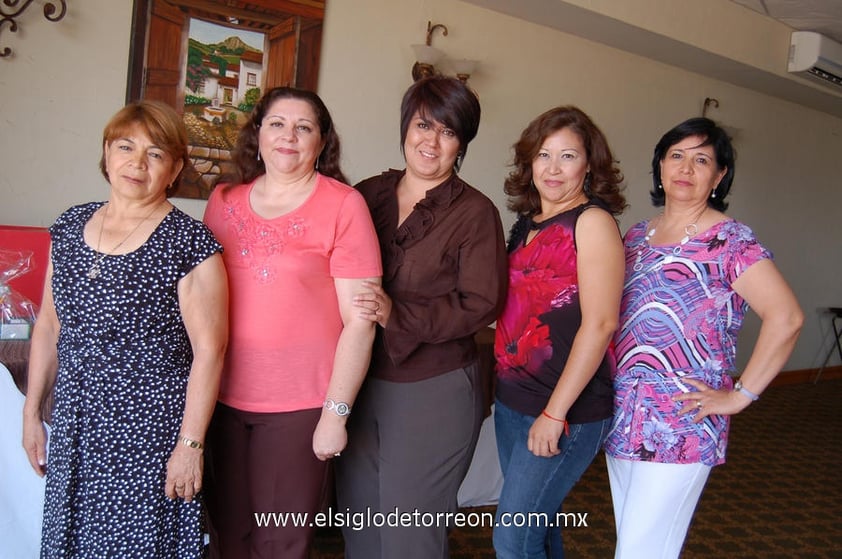 29052012 LETICIA  Ibáñez, Leonor Díaz, Lirio Lucio, Ana Gabriela Ríos y Sofía Romo.