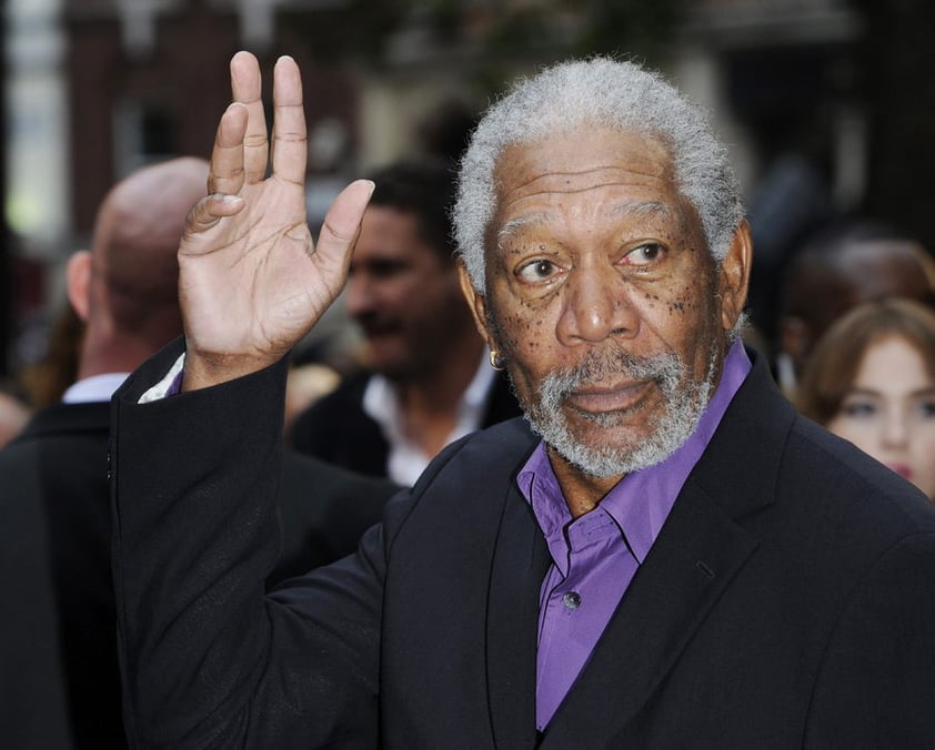 El veterano actor Morgan Freeman a su llegada al estreno de "The Dark Knight Rises".