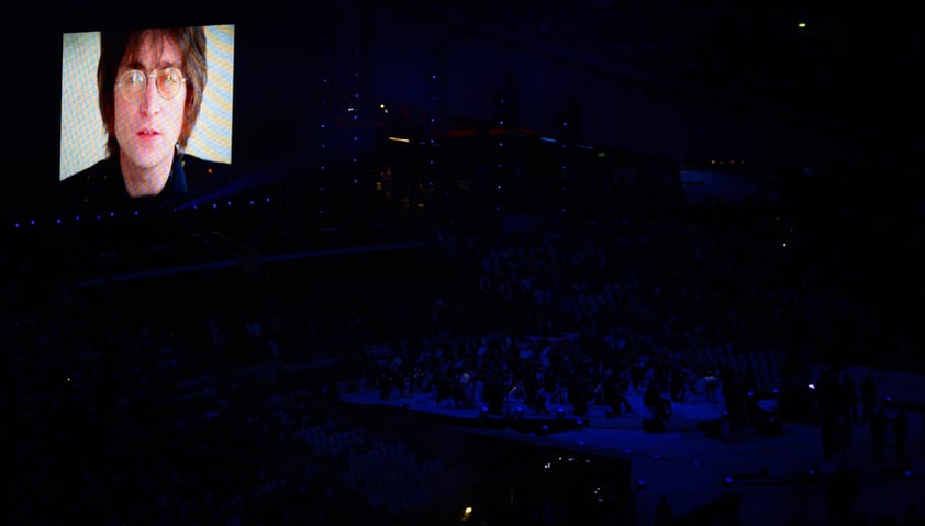 "Imagine" de John Lennon emocionó a los asistentes en el Estadio Olímpico de Stratford.