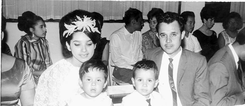 MARTHA García C. y Fernando Muñoz Olvera con sus hijos Mayela y Fernando en una fotografia de 1969.