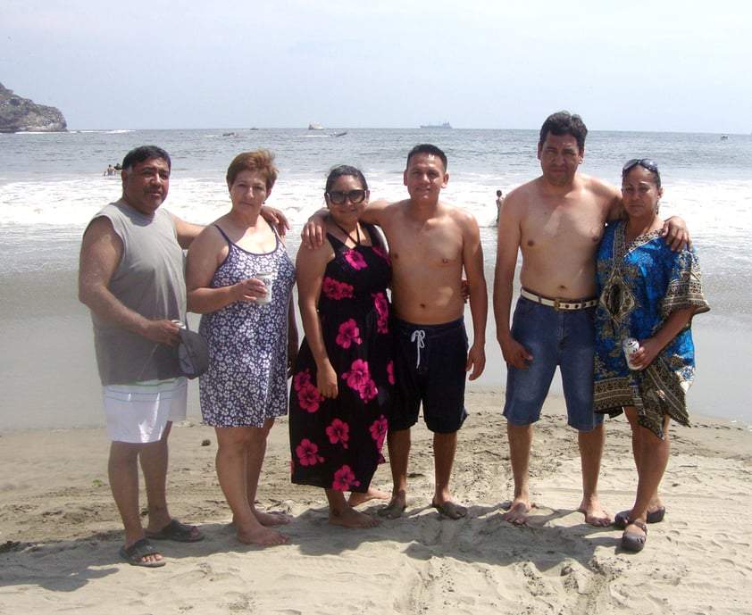 Grupo de Amigos de Vacaciones en Mazatlan Sinaloa...