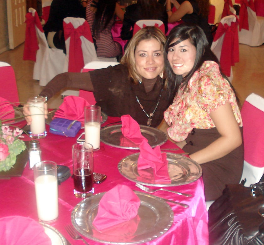 Lily y Jessy en Despedida de Soltera.