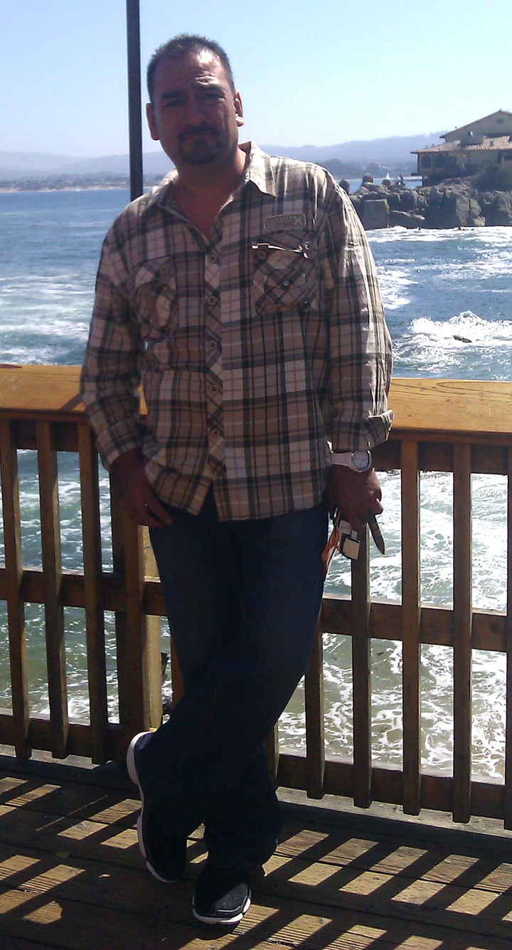 DE VAGO EN LA PLAYA DE MONTEREY CALIFORNIA