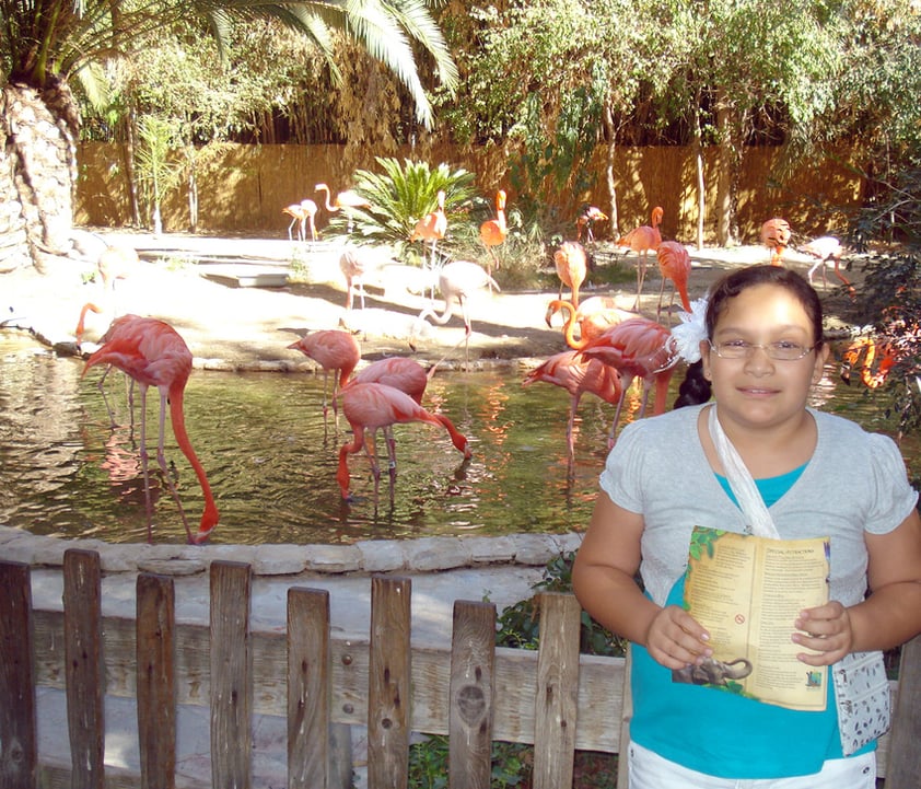 Yaretzi en el zoológico de Fresno Ca