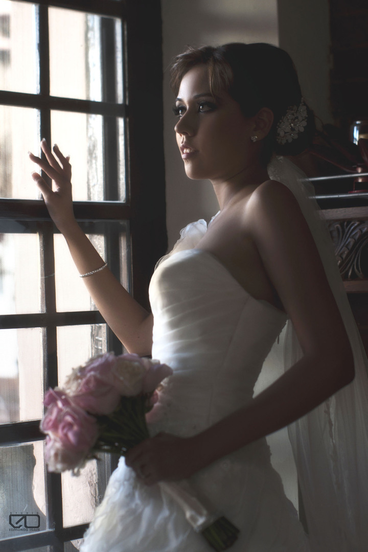 Srita. Giovanna Jáuregui Rimada el día de su boda con Sr. Kenny Martínez Quiñónez.- Edmundo Isais Fotografía.