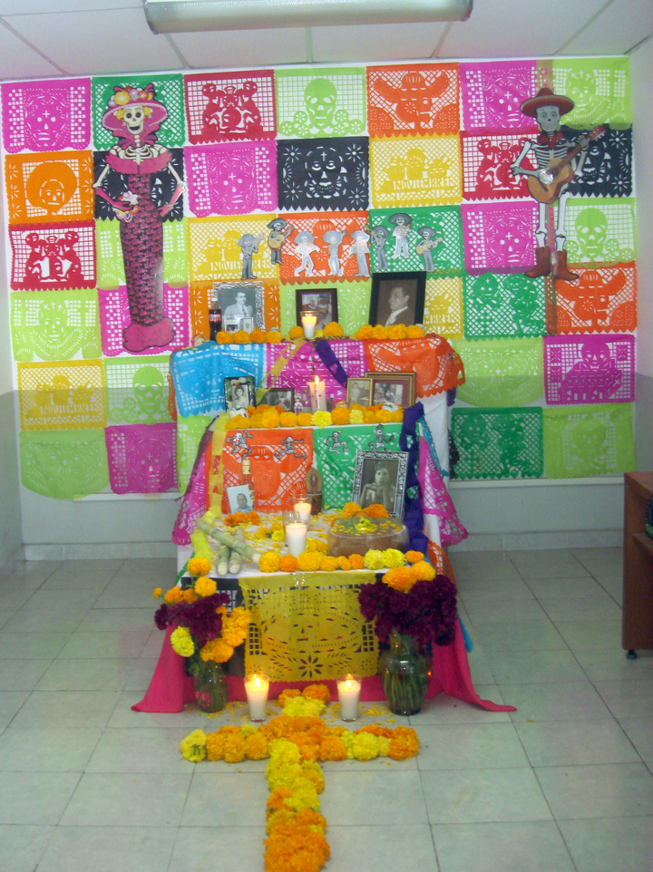 Altar de muertos 2012 Estafeta Mexicana