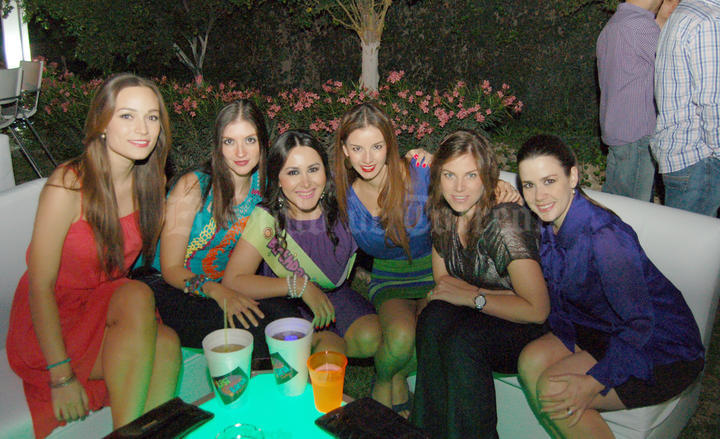 Mariana, Adriana, Elisa, Renata, Ana y Sofía.