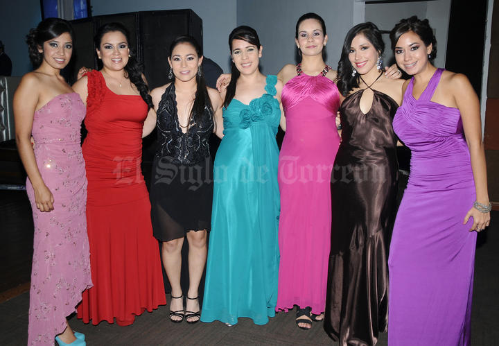 Grisel, Denisse, Ale, Oly, Brenda, Débora y Yazmín.