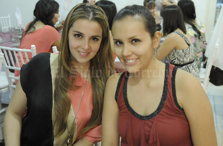 Norma Suárez y Pamela Altamirano.