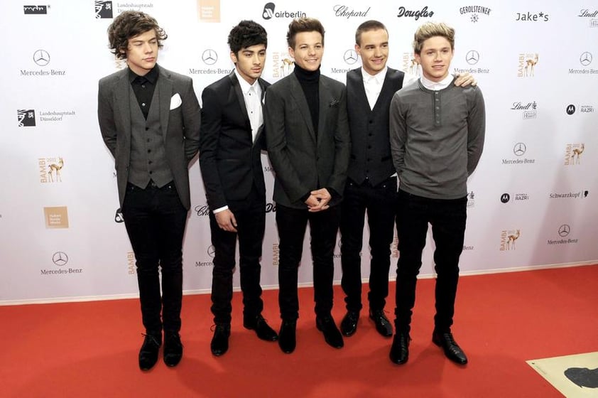 One Direction posaron ante los medios a su llegada a los premios Bambi 2012.