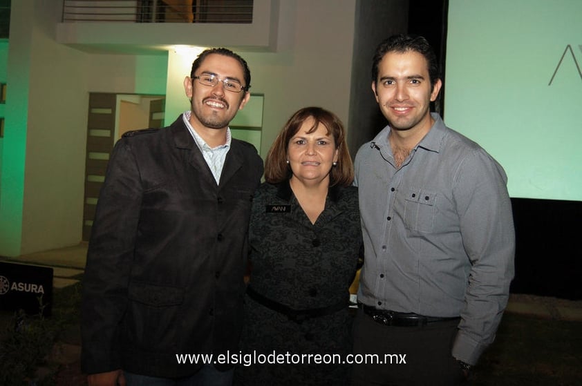 02122012 INAUGURACIÓN DE FRACCIONAMIENTO.  Eduardo Alvizo, Consuelo Cartensen y Andrés González Treviño.