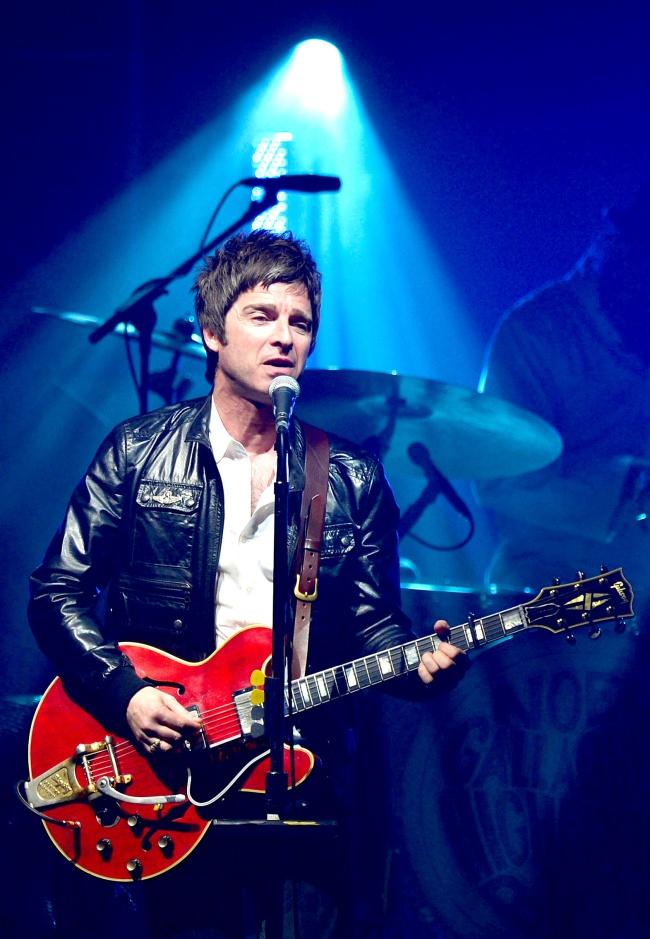 10 de abril. Noel Gallagher |  El cantante británico prometió un "show impresionante", pero logró más que eso, pues más de tres mil espectadores emprendieron junto al ex integrante de Oasis, un "gran vuelo", que durante 90 minutos los levantó de sus butacas del Teatro Metropólitan.