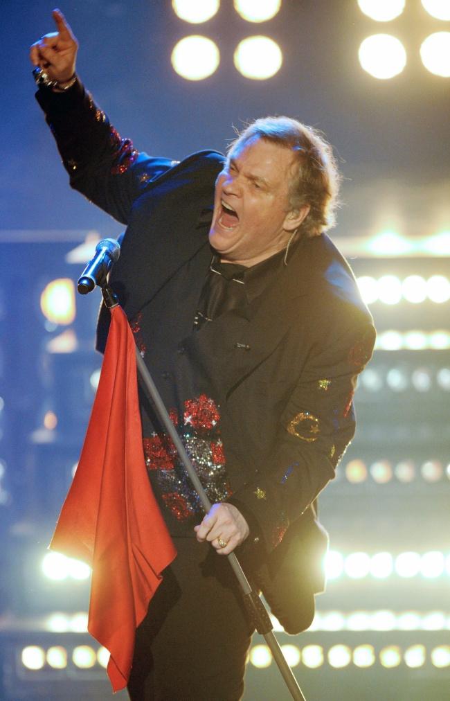 24 de junio. Meat Loaf | El rock hizo lo suyo, llenar de locura un recinto de la capital mexicana gracias a Meat Loaf y su banda, quien se presentó con su Mad Mad World Tour.