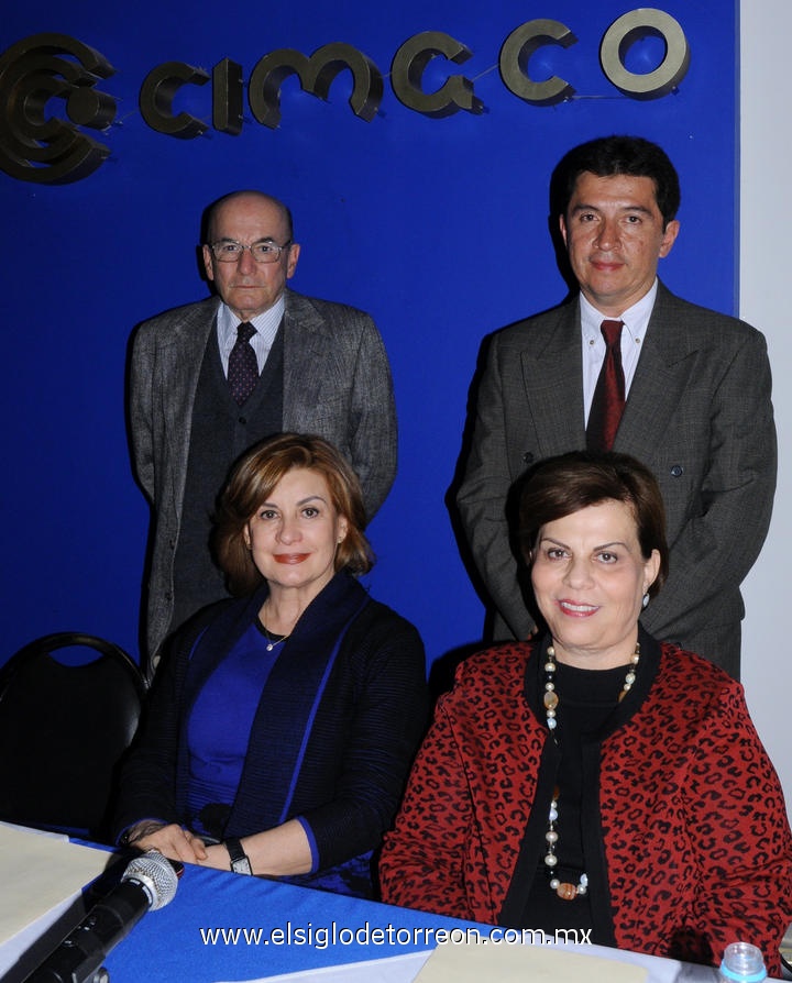 16122012 ADOLFO  Rodri­guez Cabello, Nuria Farrús de Murra, Beatriz Villarreal de Meza y Carlos Acosta Rodríguez.