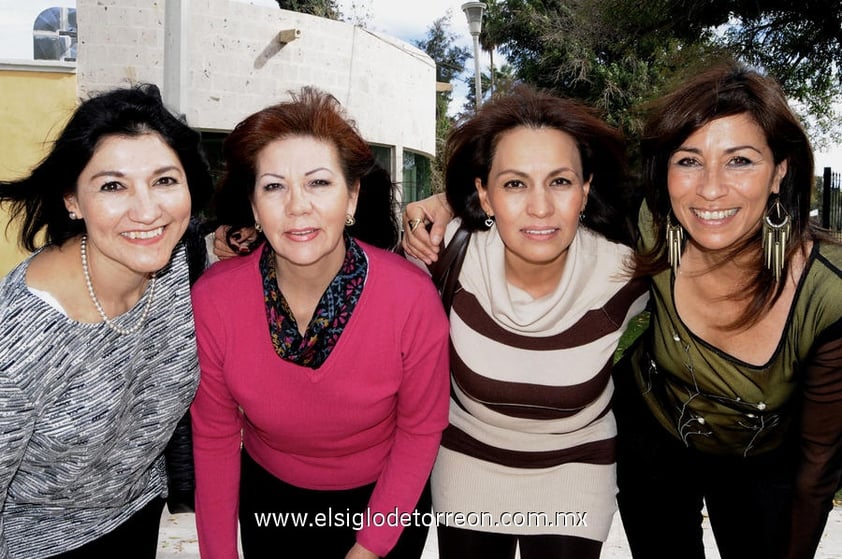 17122012 MARU,  Lili, Yolanda y Brenda.