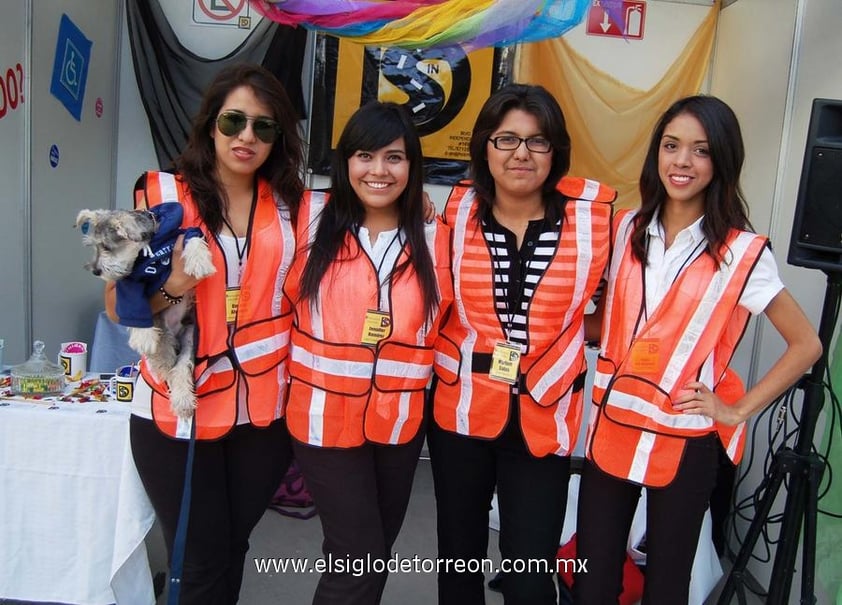 22122012 DANIELA  Alvarado, Jennifer Ramírez, Miriam Salas y Abigaíl Ramírez.