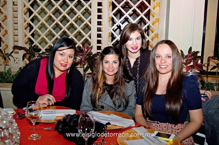 23122012 MIRNA , Jéssica, Ale y Dany.