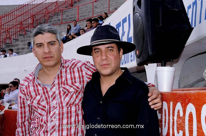 23122012 ARMANDO  y Guillermo Flores.