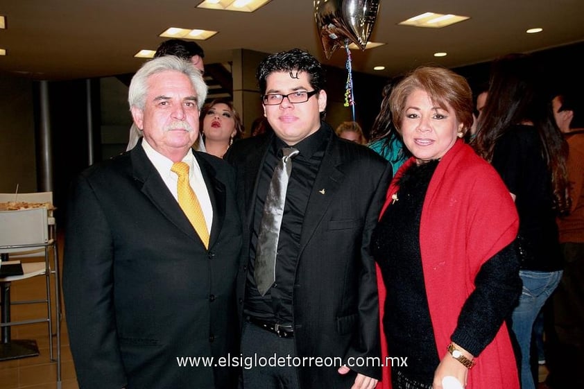 26122012 ESPIRIDION  Rodríguez, Ángel Mario Rodríguez y María de los Ángeles Torre.