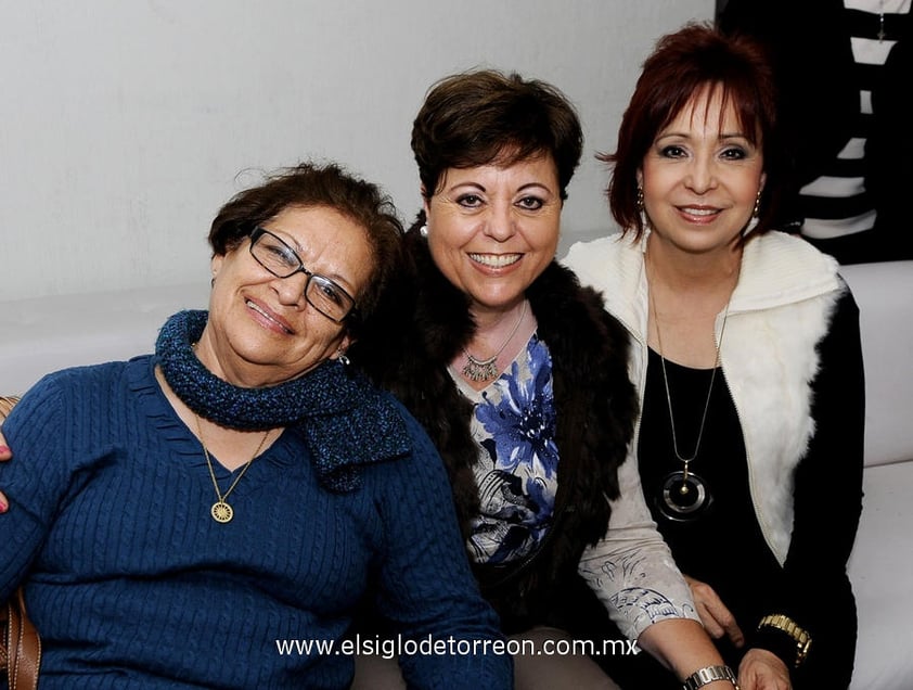 31122012 COTY,  Lucy y Mary Esther.