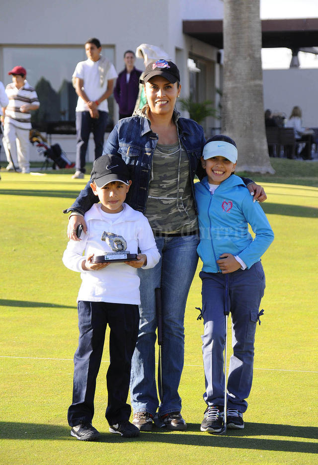 Luis, Brenda y Brenda.