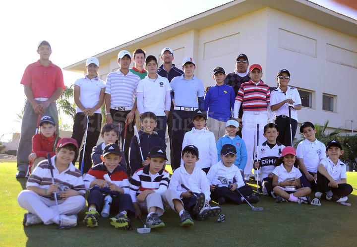 Participantes de la gira juvenil-infantil de golf, zona norte.