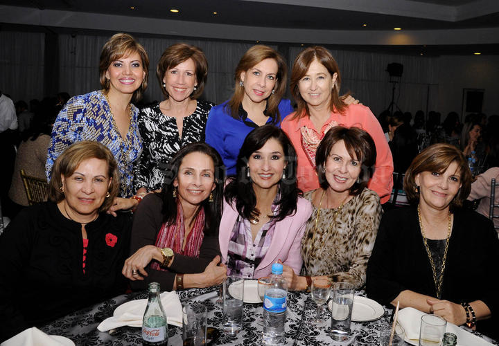 Nury, Gaby, Juani, Martita, Chelita, Graciela, M