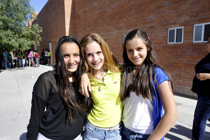 Fanny, Bárbara y Andrea.