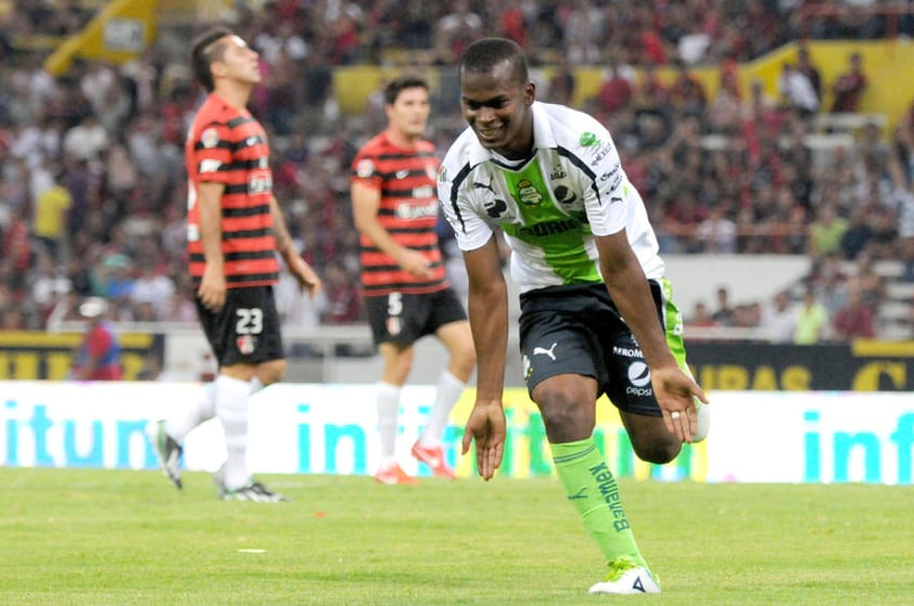 Santos Laguna venció 3-1 en el partido de vuelta a los Rojinegros del Atlas y avanzó a las semifinales del Clausura 2013, donde se enfrentarán a la Máquina Celeste del Cruz Azul.