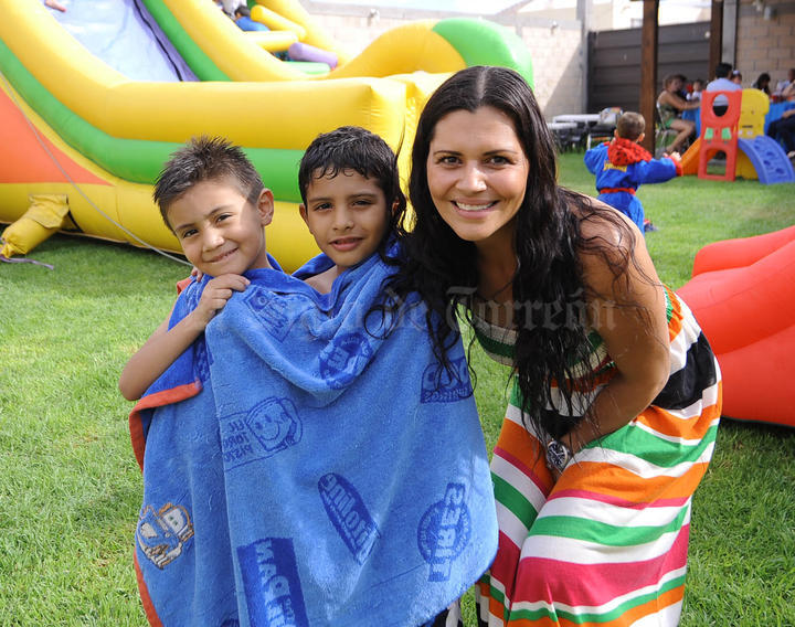 José Miguel, Daniel y Mónica.