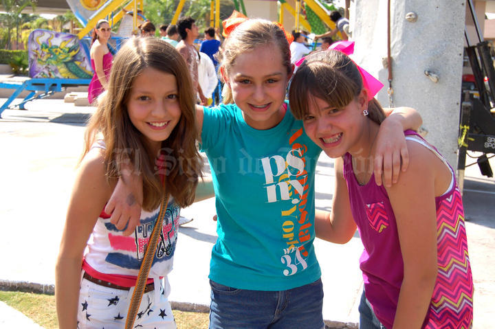 Daniela, Anelisse y Soraya.