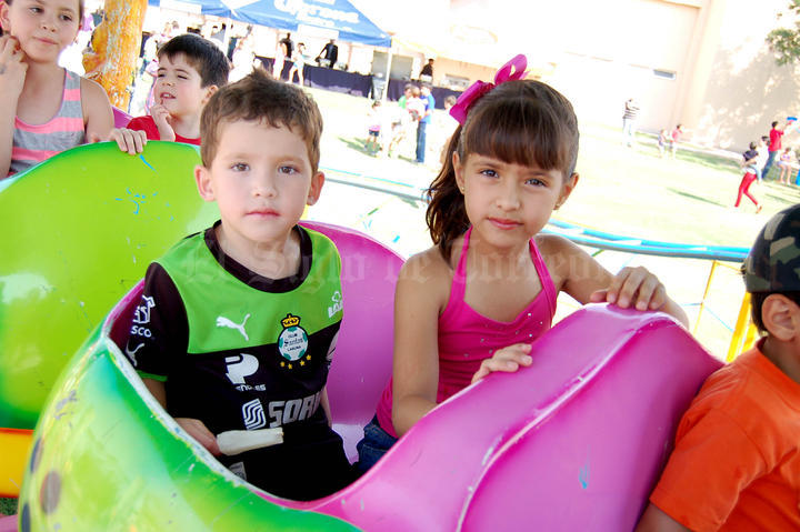 Luis y Renata.