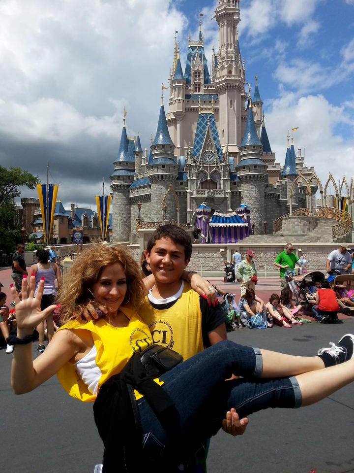 Verónica Rodríguez y Carlos Eduardo Román en Orlando florida.