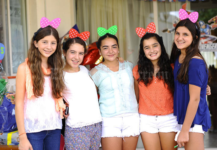 Nayla, Sara, Ivana, Renata y Karina