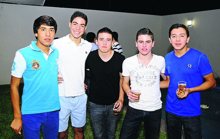 Ricardo, Rodrigo, Ricardo, Daniel y Carlos.