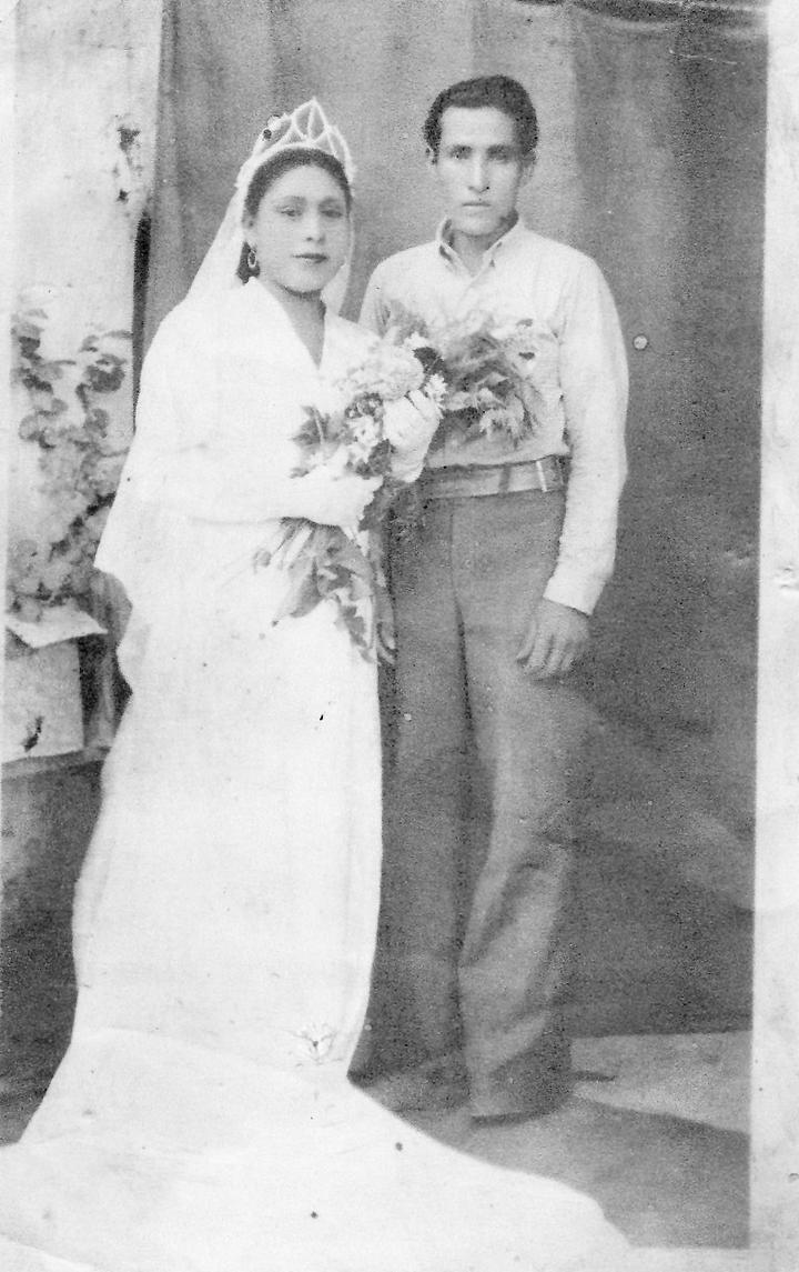 MARÍ­A ISABEL  Herrera y Joaquín Moreno Macías contrajeron matrimonio en el mes de abril de 1940 en Porvenir, Coahuila.